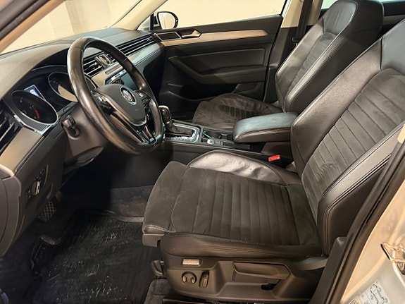 Volkswagen Passat 10 of 19