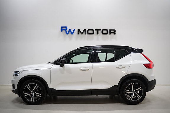 Volvo XC40 4 of 26