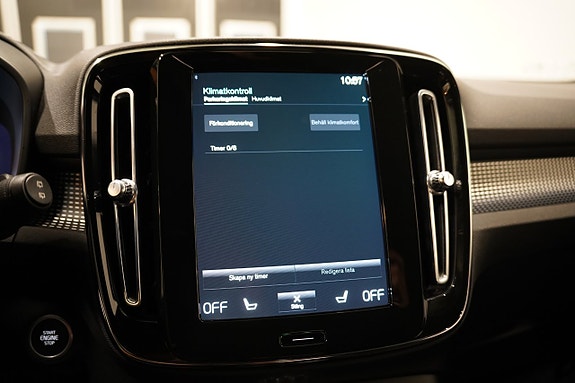 Volvo XC40 18 of 26