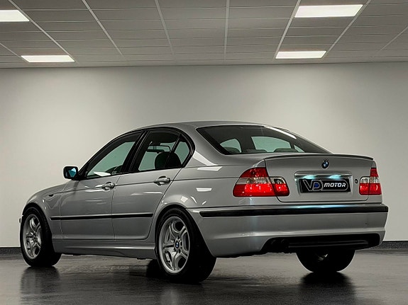 BMW 320 2 of 19