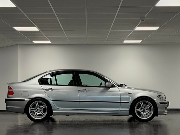 BMW 320 3 of 19