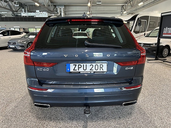 Volvo XC60 3 of 27