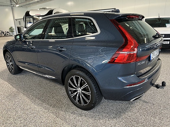 Volvo XC60 2 of 27