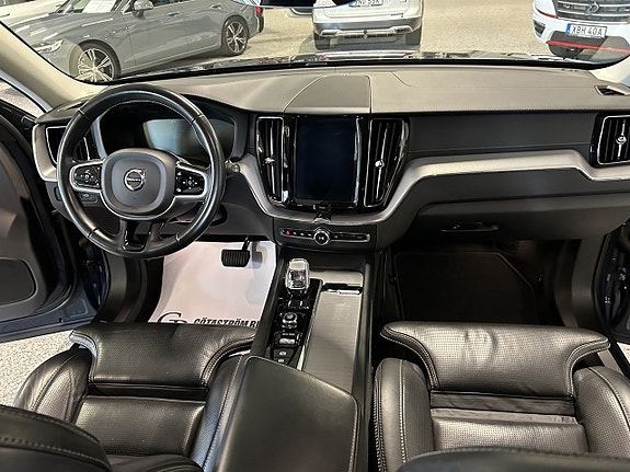 Volvo XC60 19 of 27