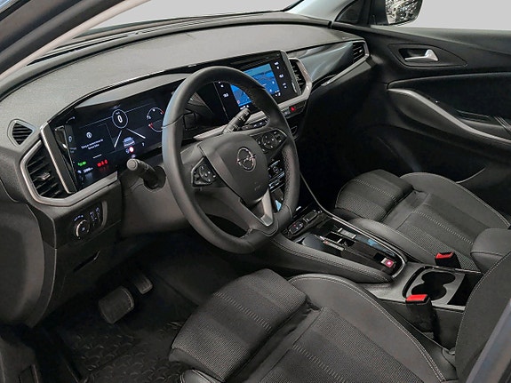 Opel Grandland 8 of 22