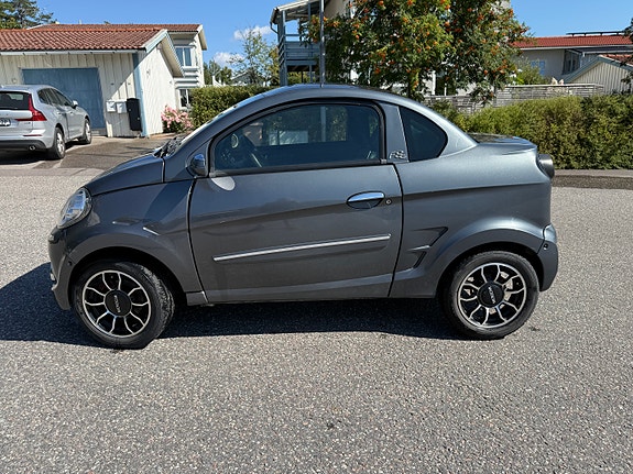 Microcar F8C 3 of 6