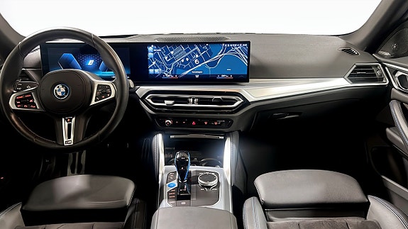 BMW i4 4 of 9
