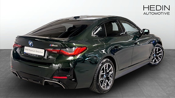 BMW i4 2 of 9