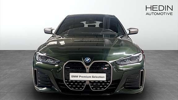 BMW i4 8 of 9