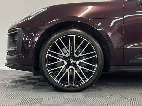 Porsche Macan 4 of 20