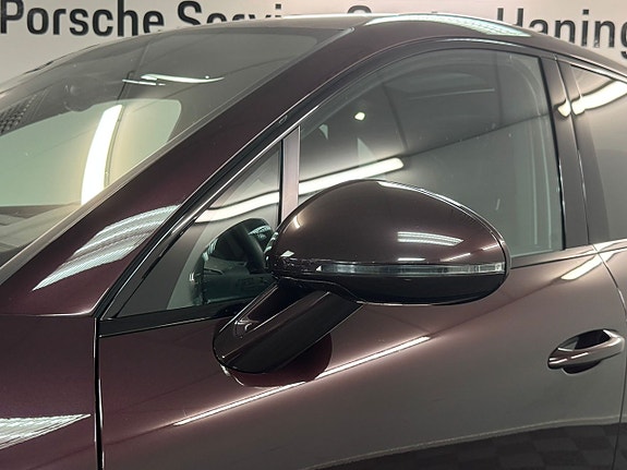 Porsche Macan 7 of 20