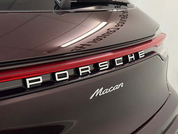 Porsche Macan 9 of 20