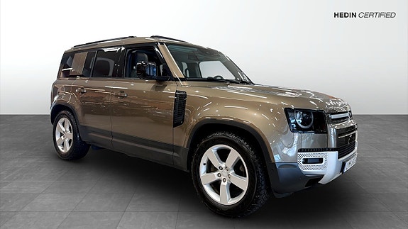 Land Rover Defender 110 3 of 23