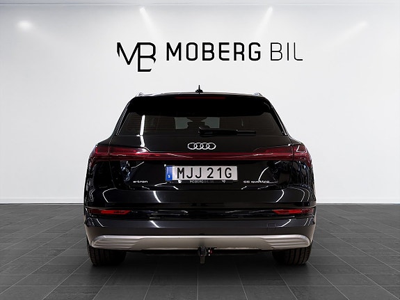 Audi e-tron 7 of 20