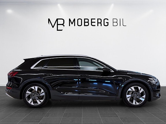Audi e-tron 5 of 20