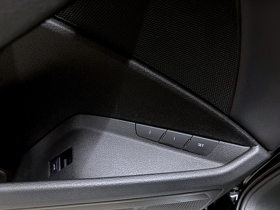 Audi e-tron 15 of 20