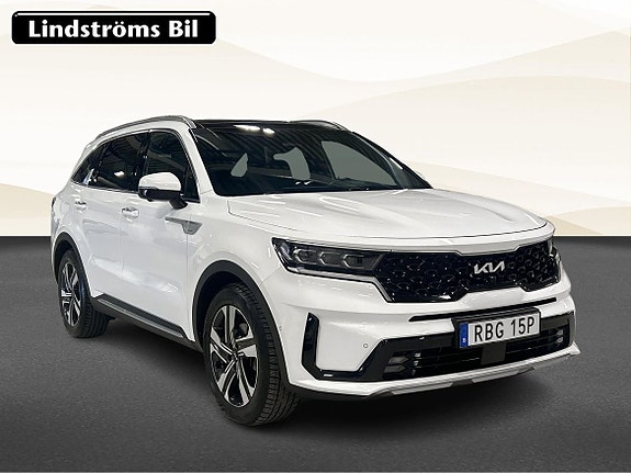 Kia Sorento 3 of 21