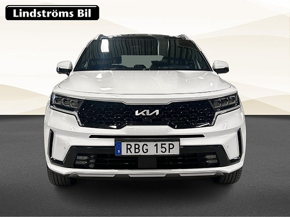 Kia Sorento 8 of 21