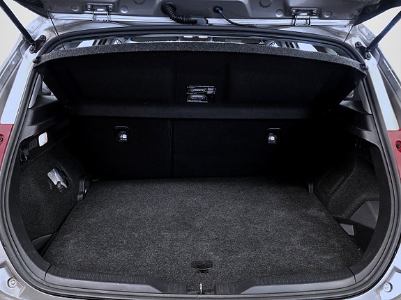 Toyota Auris 15 of 16