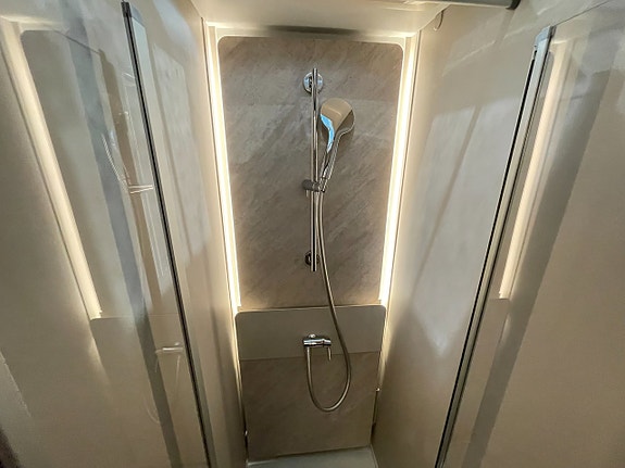 Adria Matrix Supreme 670 SL / ALDE-Diesel / Taksäng / Ugn / 5bält / Automat180hk/ 23 of 30