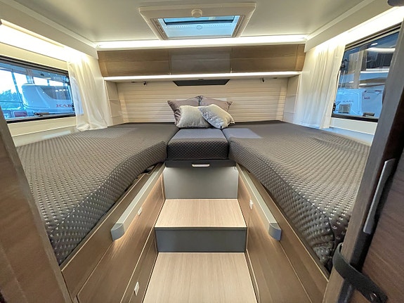 Adria Matrix Supreme 670 SL / ALDE-Diesel / Taksäng / Ugn / 5bält / Automat180hk/ 17 of 30
