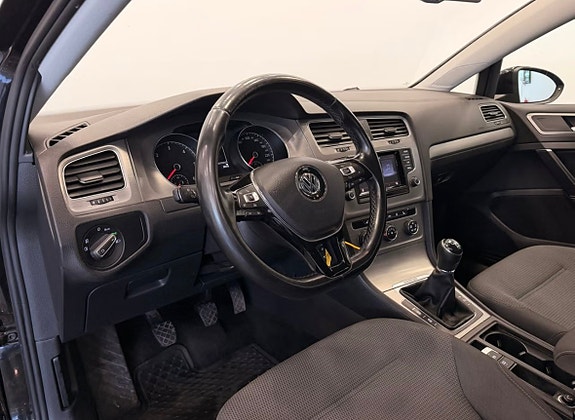 Volkswagen Golf VII 6 of 11
