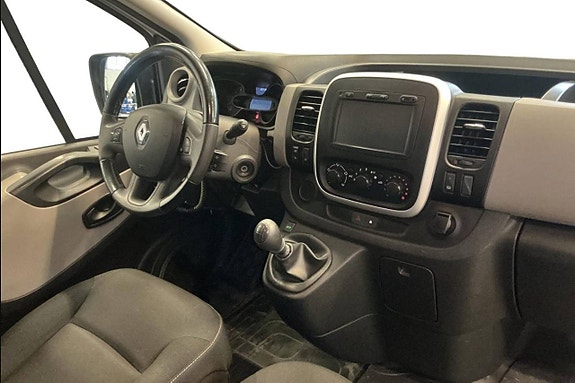 Renault Trafic 6 of 13
