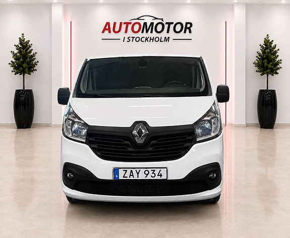 Renault Trafic 4 of 13