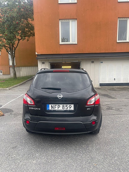 Nissan Qashqai+2 4 of 9