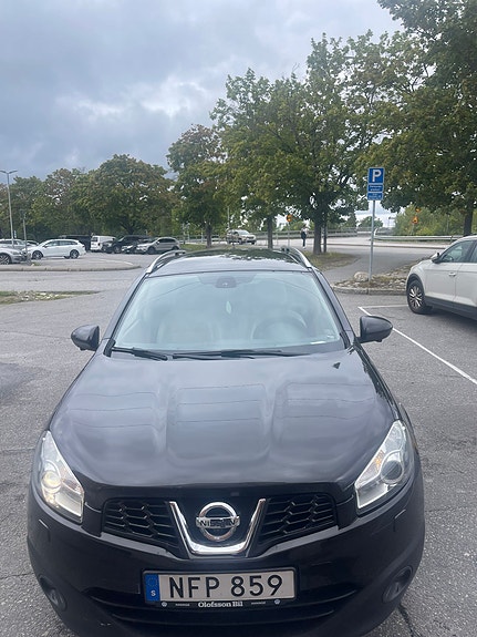 Nissan Qashqai+2 3 of 9
