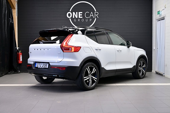 Volvo XC40 5 of 24