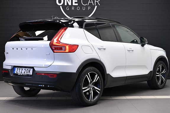 Volvo XC40 6 of 24