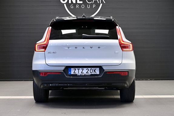 Volvo XC40 7 of 24