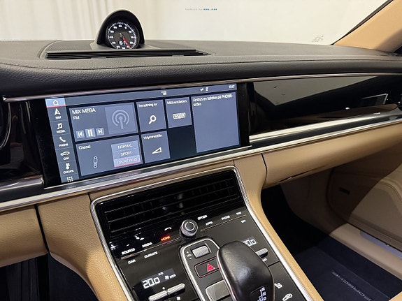 Porsche Panamera 4 10 of 27
