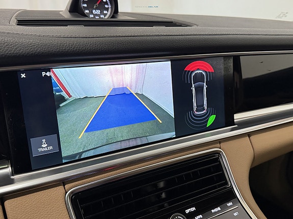 Porsche Panamera 4 27 of 27
