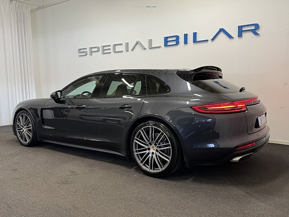 Porsche Panamera 4 3 of 27