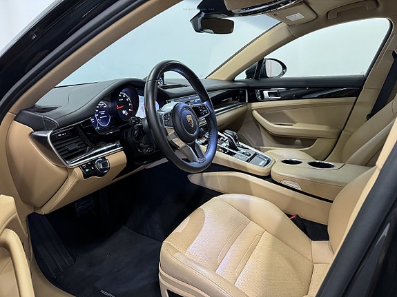 Porsche Panamera 4 4 of 27