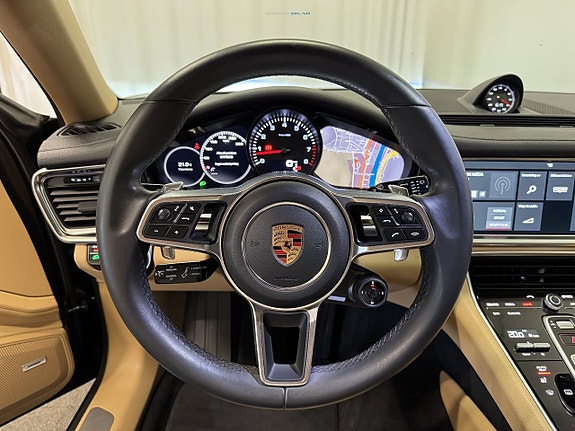 Porsche Panamera 4 8 of 27