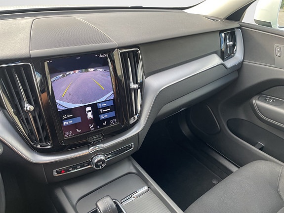 Volvo XC60 14 of 19