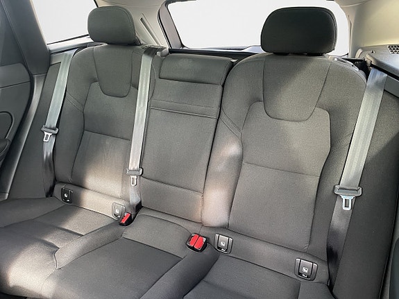 Volvo XC60 11 of 19