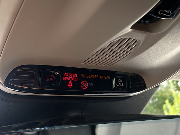 Volvo XC60 17 of 19