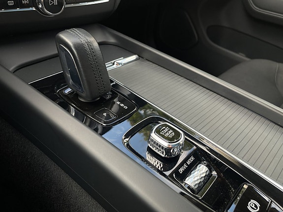 Volvo XC60 19 of 19