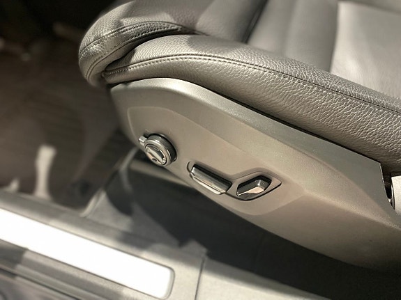 Volvo XC60 17 of 20