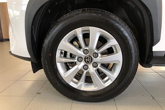 Toyota Yaris Cross 17 of 21