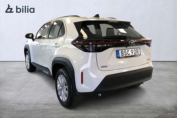 Toyota Yaris Cross 2 of 21