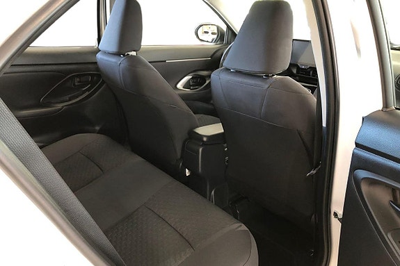 Toyota Yaris Cross 9 of 21