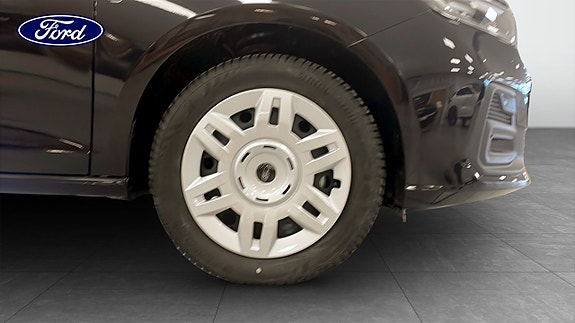 Ford Transit Connect 9 of 9