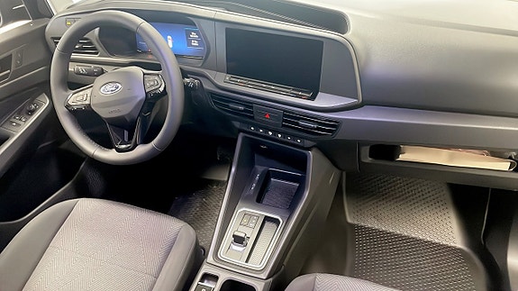 Ford Transit Connect 4 of 9