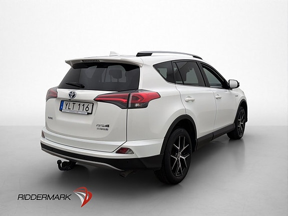 Toyota RAV4 8 of 30