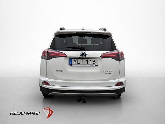Toyota RAV4 6 of 30